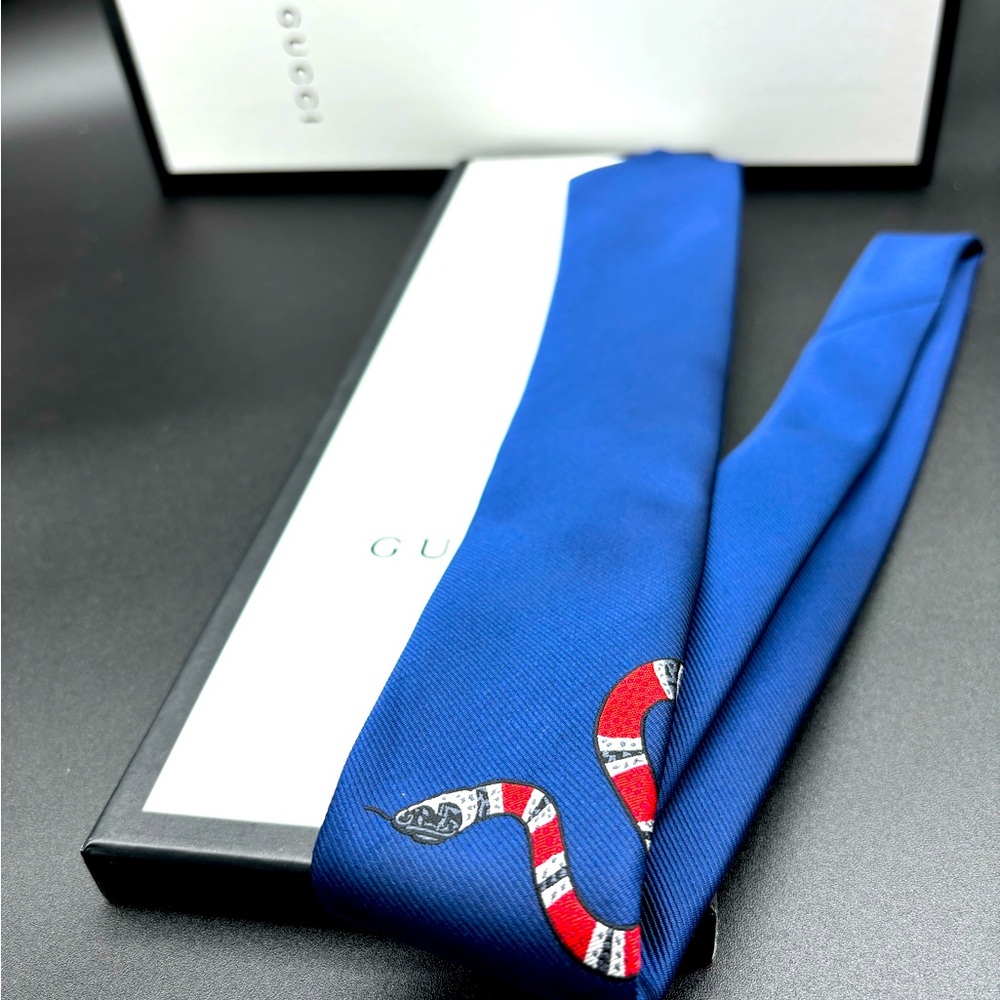 New Gucci Red Snake Logo Silk Tie